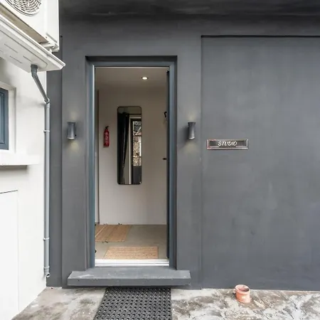 Апартамент Tsarevets 2br Apt.+studio|n7even|free Str. Parking *